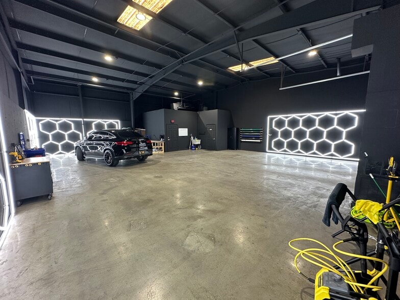 More Photos Of 4824 Unionville Indian Trail Rd, Indian Trail Flex For Lease