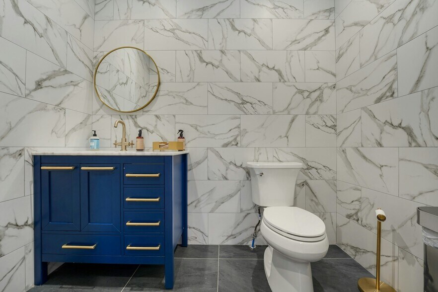 More Photos Of 2040 US Highway 22, Scotch Plains General Retail For Lease