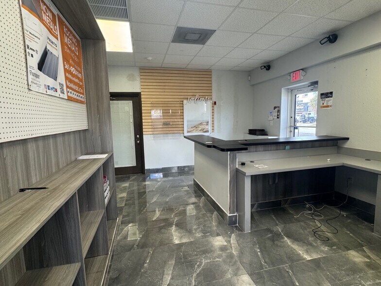 More Photos Of 5280 NW 77th Ct, Doral Warehouse For Lease