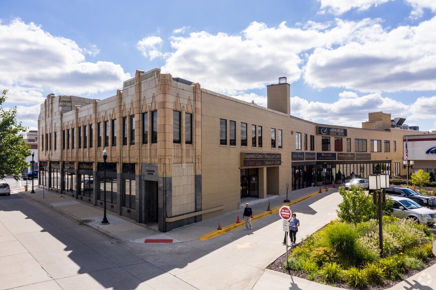 More Photos Of 13530 Michigan Ave, Dearborn Medical For Lease