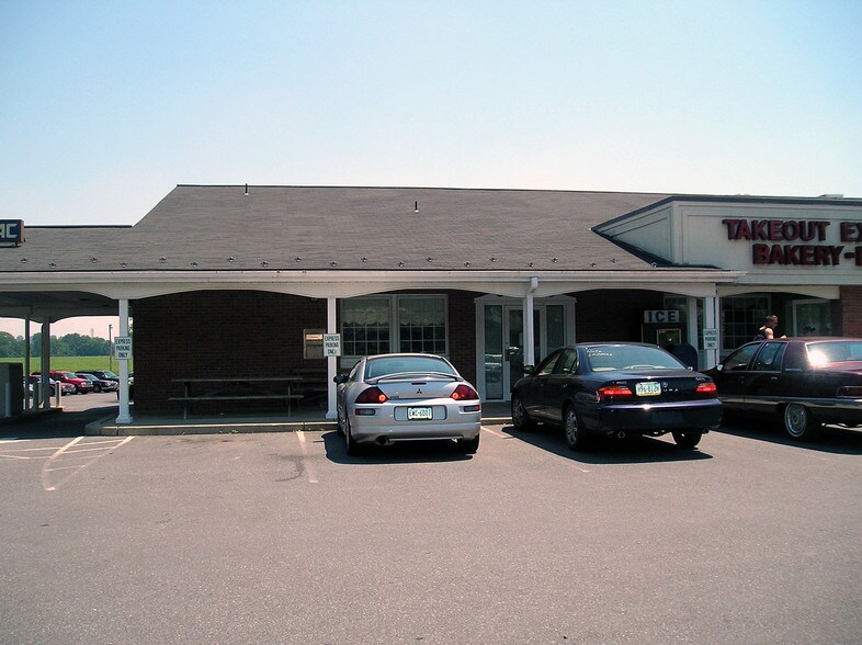 More Photos Of 1465B Lancaster Rd, Manheim Freestanding For Lease