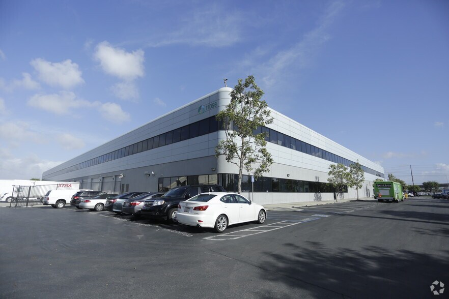 More Photos Of 11099 S La Cienega Blvd, Los Angeles Flex For Sale