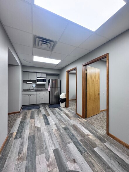 More Photos Of 217 N Randolph St, Macomb Office For Sale