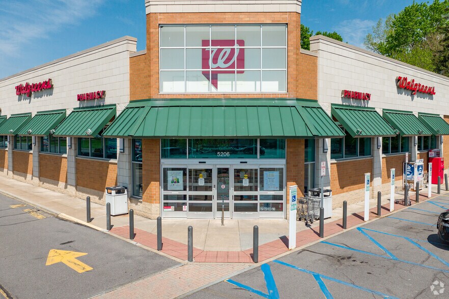 More Photos Of 5206 W Genesee St, Camillus Drugstore For Sale