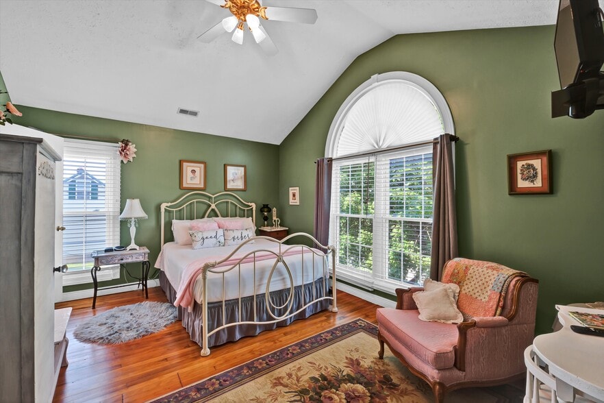 More Photos Of 110 Holy Cross Rd, Loretto Hospitality For Sale