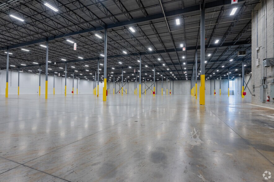 More Photos Of 8350 Lawson Rd, Milton Warehouse For Lease