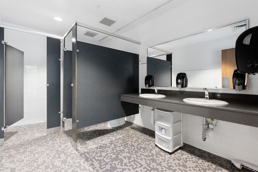 More Photos Of 1403-1405 W 2200 S, Salt Lake City Office For Lease