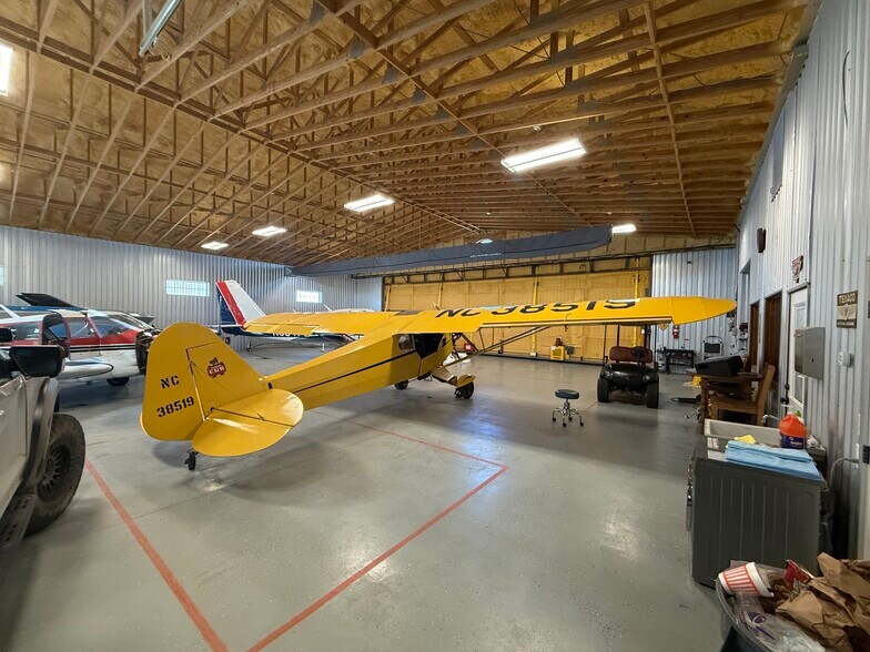 More Photos Of 12880 Wandering Rd, Amarillo Flex For Sale