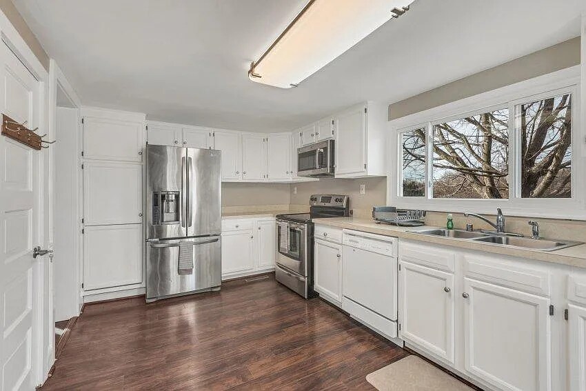 More Photos Of 4090 Old Town Rd, Huntingtown Flex For Sale