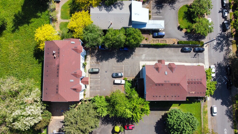 More Photos Of 12231 SE Bush St, Portland Apartments For Sale