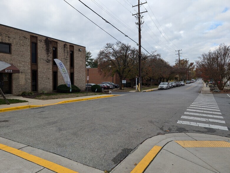 More Photos Of 5113-5123 Berwyn Rd, College Park Unknown For Lease