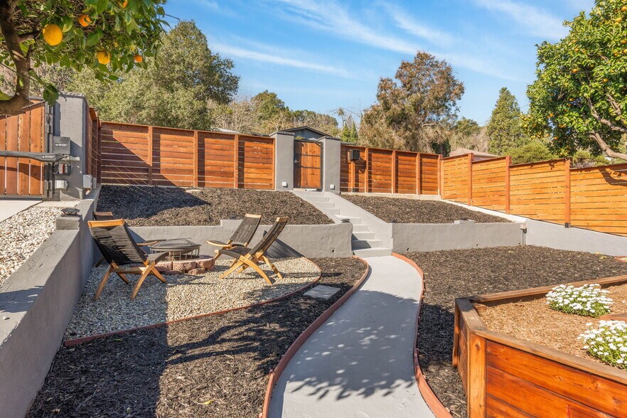 More Photos Of 8124 Greenly Dr, Oakland Apartments For Sale