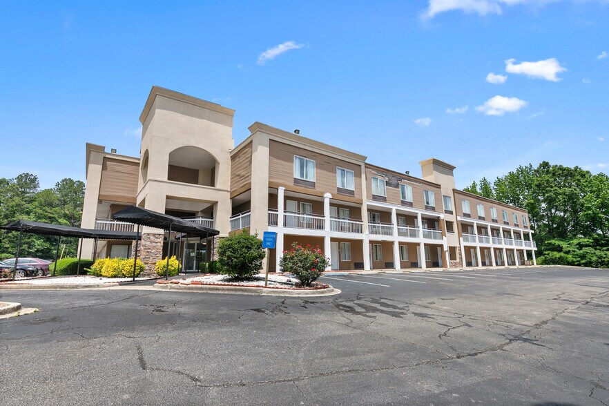 More Photos Of 155 Vulcan Rd, Birmingham Hotel For Sale