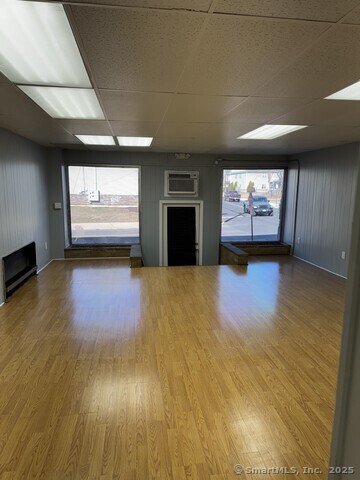More Photos Of 2 W Center St, Southington Showroom For Lease