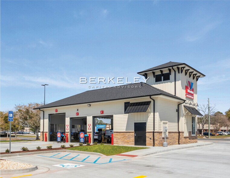 More Photos Of 5693 Altama Ave, Brunswick Service Station For Sale