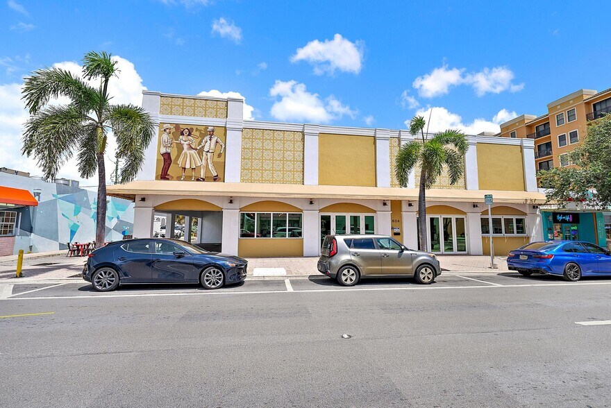 Primary Photo Of 604 Lake Avenue, Lake Worth Beach Restaurant For Sale