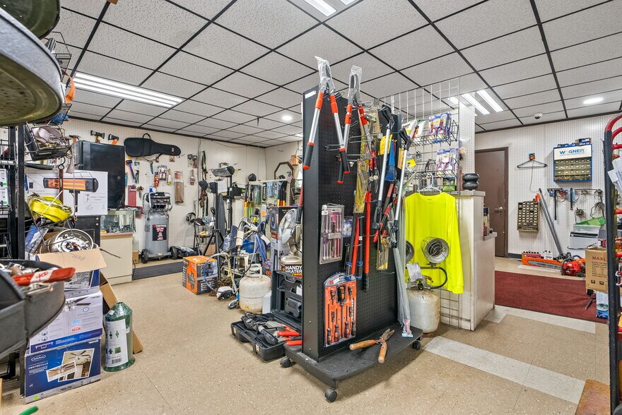 More Photos Of 1801 S Broad Ave, Lanett Auto Repair For Sale