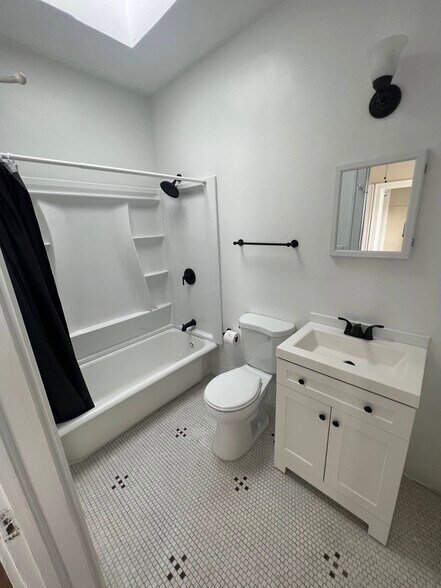 More Photos Of 2101 14th Ave, Vero Beach Apartments For Sale