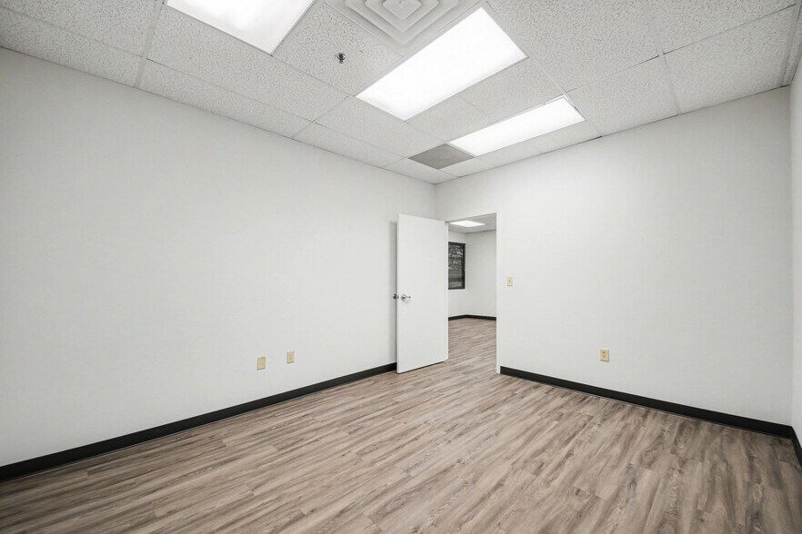 More Photos Of 4414 Lafayette Blvd, Fredericksburg Loft Creative Space For Lease