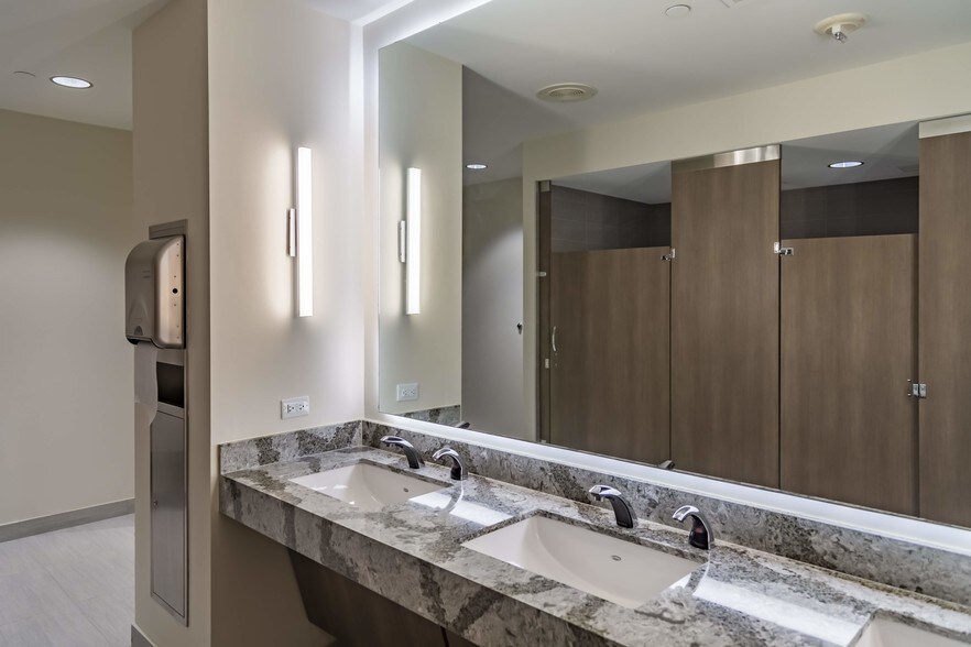 More Photos Of 12201 Merit Dr, Dallas Office For Lease