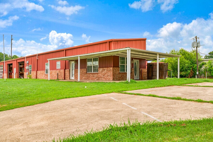 More Photos Of 6210 Lamar Rd, Reno Flex For Sale