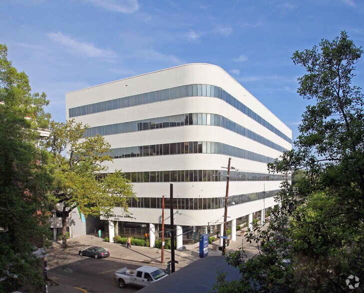 Primary Photo Of 3525 Prytania St, New Orleans Office For Sale