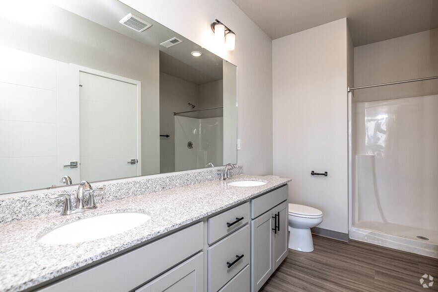 More Photos Of 1111 Parkside St, Tiffin Apartments For Lease