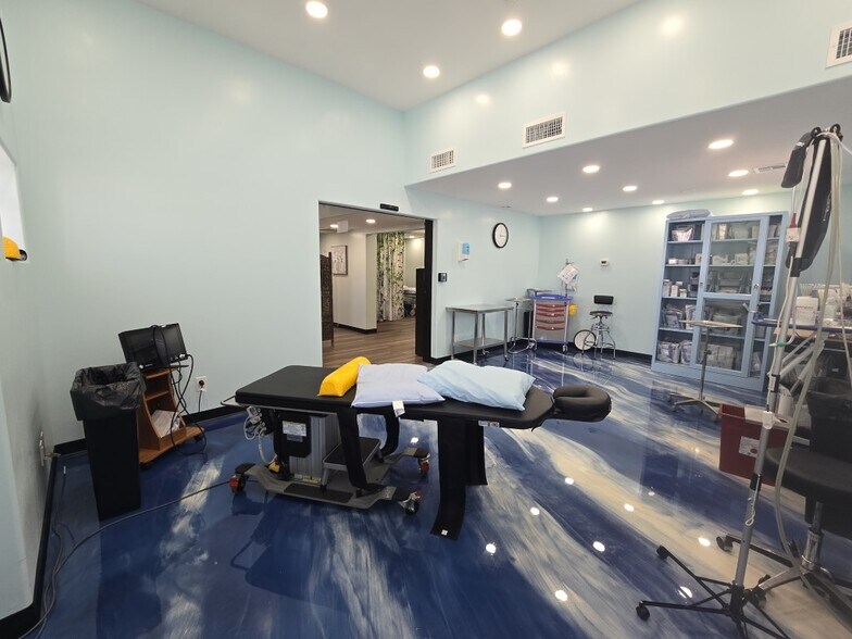 More Photos Of 999 Division St, Prescott Medical For Sale