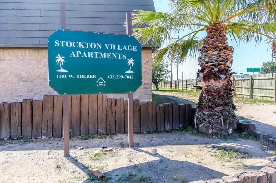 More Photos Of 1101 W Sherer St, Fort Stockton Apartments For Sale