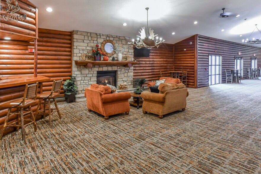 More Photos Of 1100 Imperial Ave, Rothschild Hotel For Sale