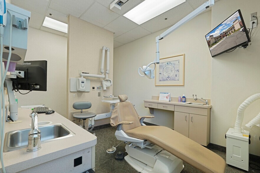 More Photos Of 3133 W March Ln, Stockton Medical For Sale