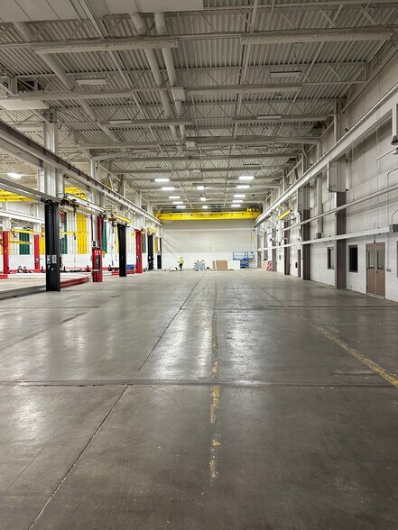 More Photos Of 975 Lombardi Ave, Green Bay Manufacturing For Lease