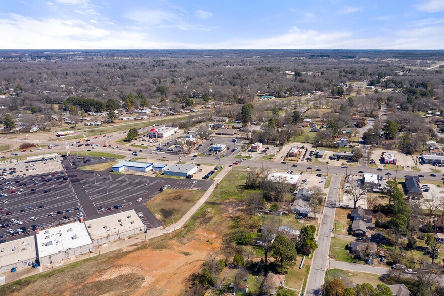 More Photos Of 902 S Jefferson Ave, Mount Pleasant Land For Sale