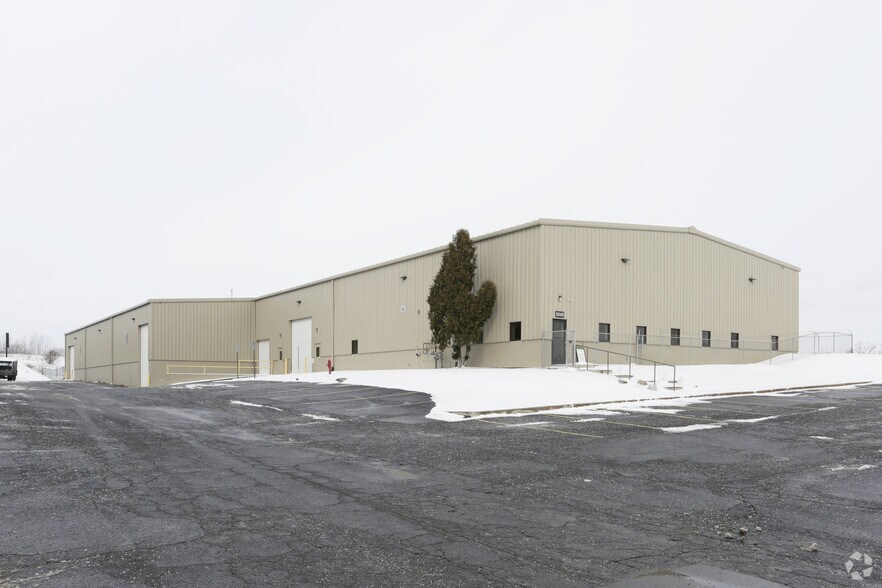 More Photos Of 5949 Clay Ave SW, Grand Rapids Warehouse For Lease