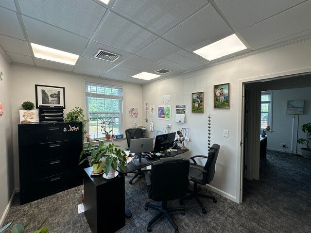 More Photos Of 2437 Albany Ave, West Hartford Office For Lease