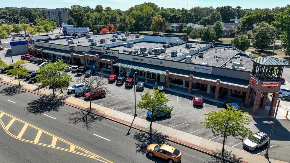 More Photos Of 1686-1712 W Market St, Akron Unknown For Sale