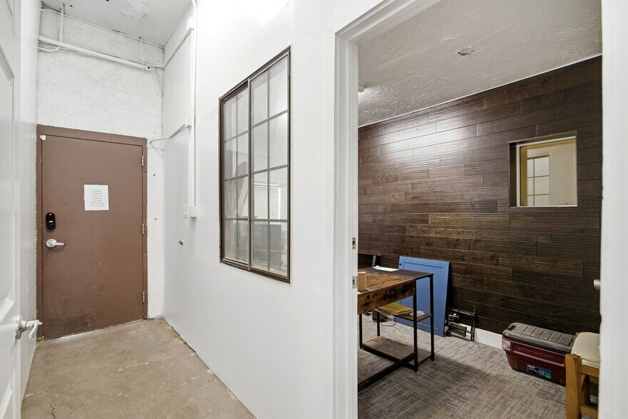 More Photos Of 1621 N Beck St, Salt Lake City Warehouse For Sale
