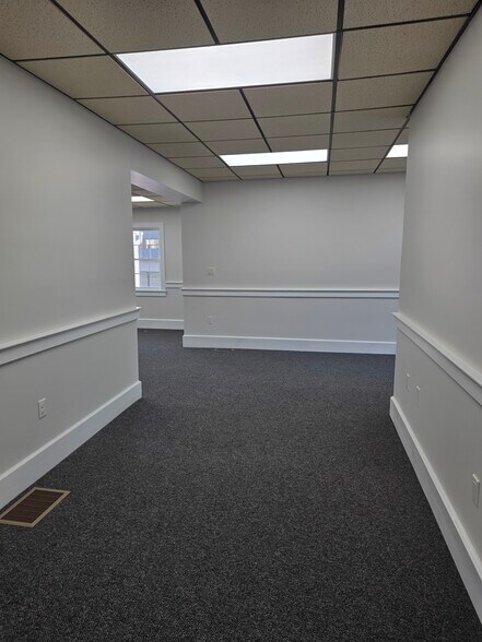 More Photos Of 8 Centre St, Concord Office Residential For Lease