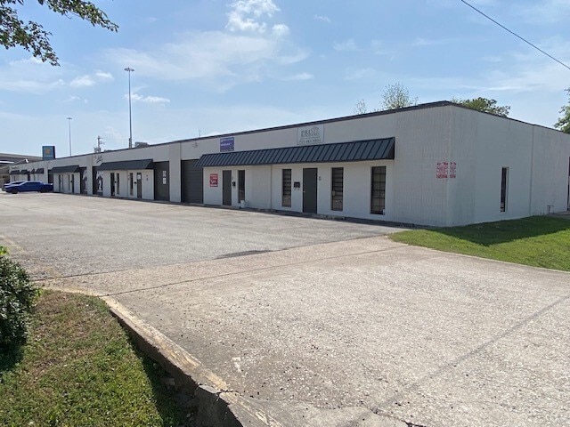 Primary Photo Of 4729 Ramus St, Houston Warehouse For Lease