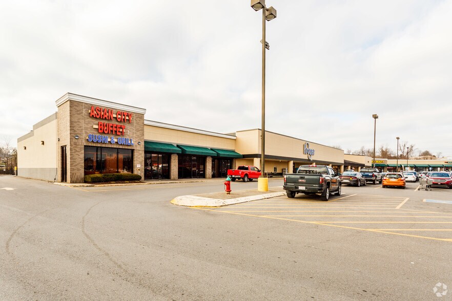 Primary Photo Of 74-112 Dover Crossing Rd, Clarksville General Retail For Lease
