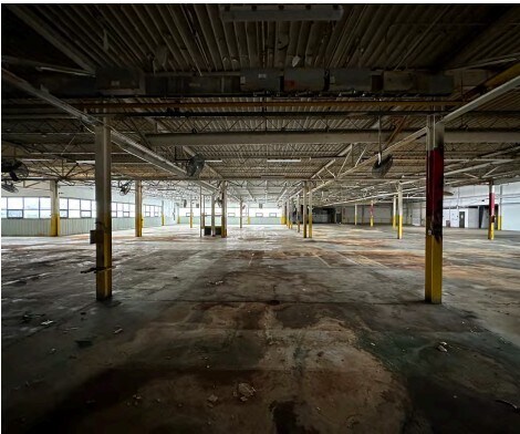 More Photos Of 5595 Collingwood Ave, Kalamazoo Warehouse For Lease