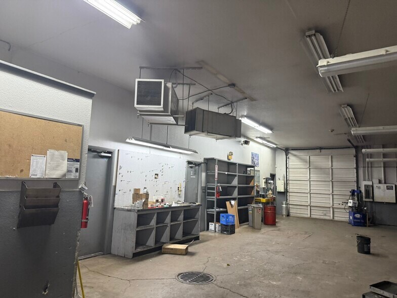 More Photos Of 16002 Pacific Ave S, Spanaway Auto Dealership For Sale