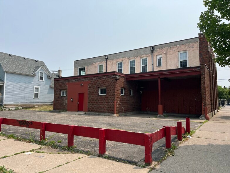 More Photos Of 499-500 Grotto St N, Saint Paul Loft Creative Space For Sale