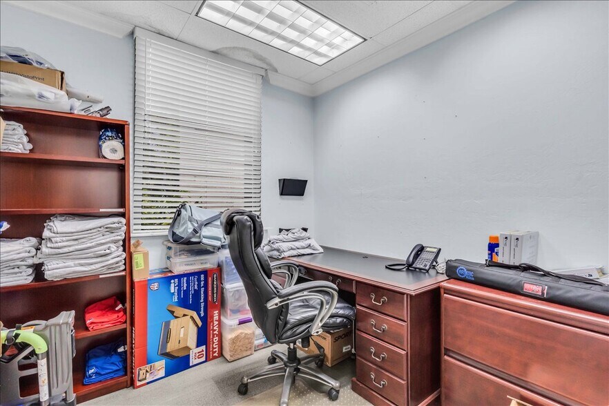 More Photos Of 3949 Evans Ave, Fort Myers Medical For Sale