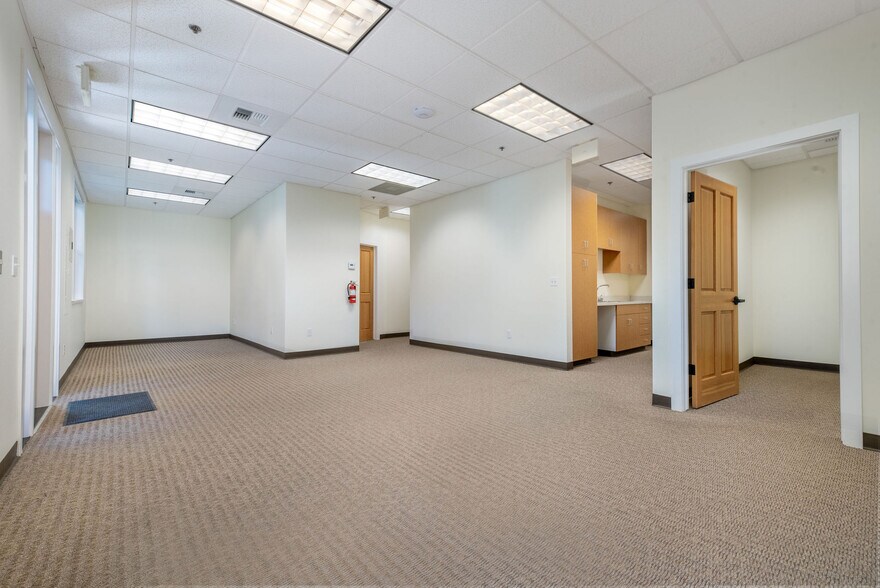 More Photos Of 351-356 Providence Mine Rd, Nevada City Medical For Lease
