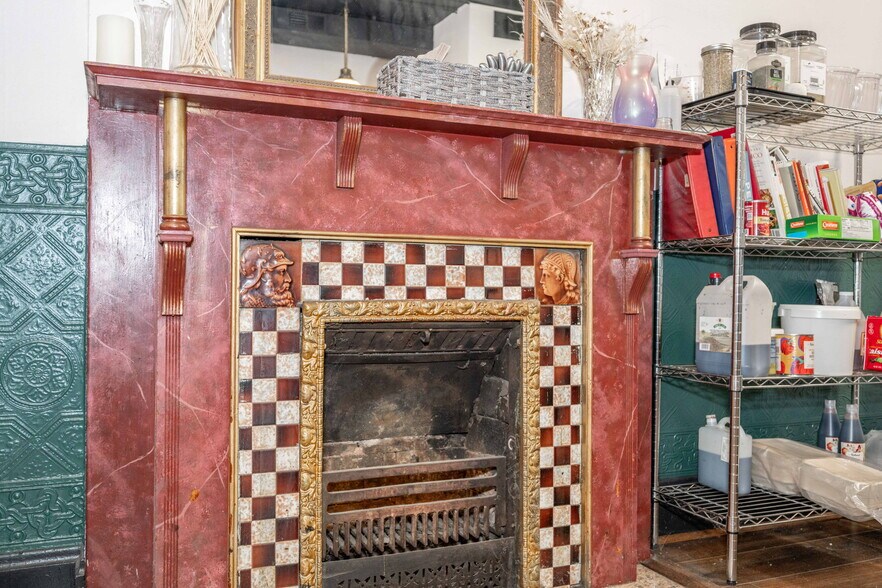 More Photos Of 2015 Madison rd, Cincinnati Storefront Retail Residential For Lease