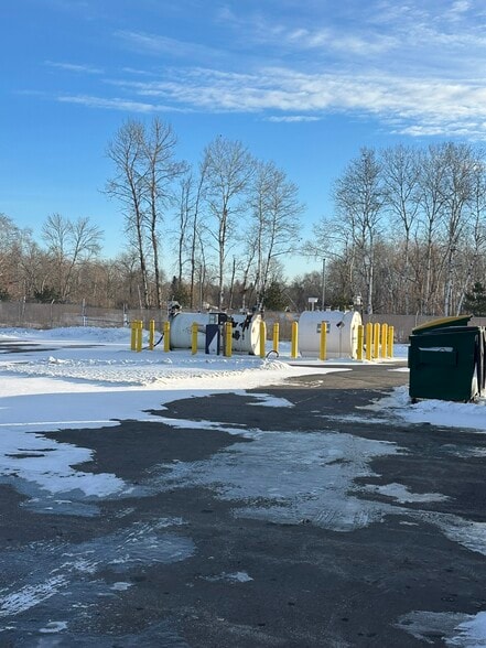 More Photos Of 10351 Naples St NE, Blaine Warehouse For Lease