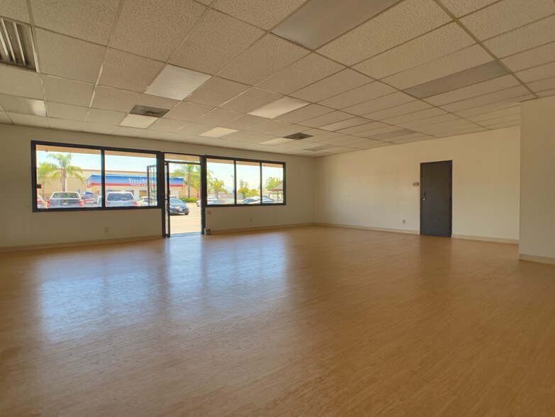 More Photos Of 1259-1265 Broadway, El Cajon Auto Repair For Lease