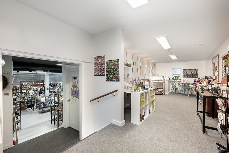 More Photos Of 46-50 S 1st St, Miamisburg Storefront Retail Office For Sale