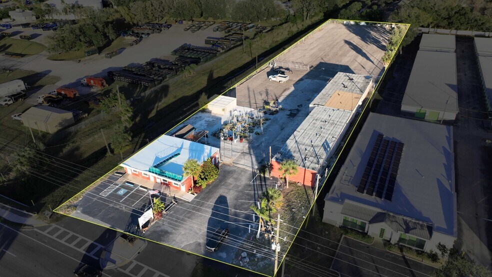 More Photos Of 1625 Starkey Rd, Largo Warehouse For Lease